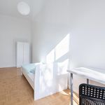 Miete 8 Schlafzimmer wohnung in Berlin