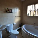 Rent 3 bedroom apartment of 96 m² in Gauteng