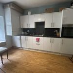 Rent 3 bedroom flat in Wales