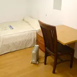 Rent a room of 260 m² in madrid