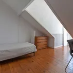 Rent a room in lisbon