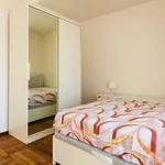 Rent a room of 145 m² in Madrid