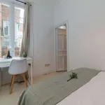 Rent a room of 110 m² in madrid