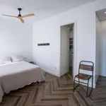 Rent 2 bedroom apartment of 100 m² in valencia