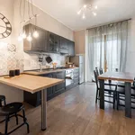 Rent 2 bedroom apartment of 102 m² in Florence