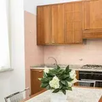 Rent 4 bedroom apartment of 65 m² in Rome