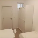 Rent a room in lisbon