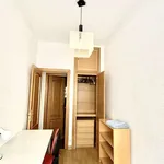 Rent a room of 160 m² in madrid