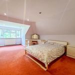 Rent 5 bedroom house in South East England