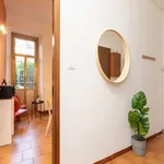 Rent 3 bedroom apartment in Milan