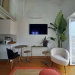 Rent 1 bedroom apartment of 40 m² in lisbon