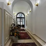 Rent 3 bedroom apartment of 77 m² in Prague