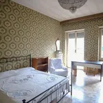 Rent a room of 160 m² in rome