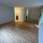 Rent 5 bedroom apartment in Lévis