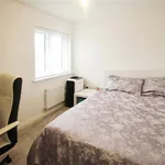 Rent 4 bedroom house of 106 m² in Wigan