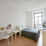 Rent a room of 399 m² in Lisboa