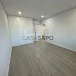 Rent 2 bedroom apartment of 95 m² in Amadora