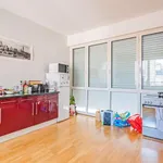 Rent 5 bedroom apartment of 92 m² in Reims