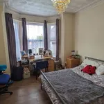 Rent 6 bedroom house in East Midlands