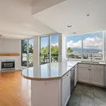 Rent 2 bedroom apartment of 77 m² in Vancouver