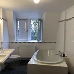 Miete 4 Schlafzimmer wohnung von 23 m² in Frankfurt