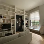 Rent 1 bedroom apartment of 27 m² in PARIS