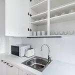 Rent 1 bedroom apartment of 611 m² in Vienna