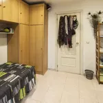 Rent a room of 85 m² in madrid