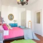 Rent 2 bedroom apartment of 70 m² in lisbon