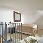 Rent 2 bedroom apartment of 90 m² in rome