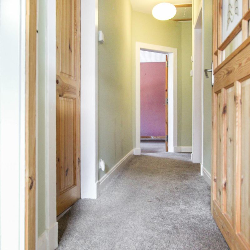 3 Bedroom Flat to Rent at Midlothian, Penicuik, England