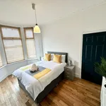 Rent 3 bedroom apartment in Liverpool