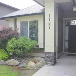 Rent 3 bedroom house of 141 m² in Kelowna