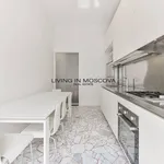 Rent 5 bedroom apartment of 200 m² in Milano