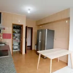 Rent 3 bedroom apartment in Porto