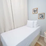 Alquilo 6 dormitorio apartamento de 78 m² en Madrid