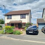 Semi-detached House to rent on Thornhill Close Dunstable,  LU5