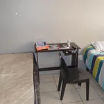 Rent 2 bedroom apartment in Johannesburg