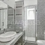 Rent 3 bedroom apartment of 70 m² in Roma