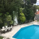 Rent 4 bedroom apartment of 350 m² in Lisboa