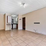 Rent 2 bedroom house of 10 m² in Sandton