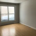 Rent 5 bedroom apartment in Lévis