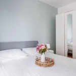 Rent 3 bedroom apartment of 51 m² in Paris