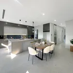 Rent 5 bedroom house in  Marsden Park NSW 2765                        