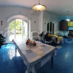 Rent 4 bedroom house of 90 m² in Terracina