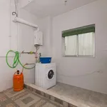 Rent a room of 130 m² in granada