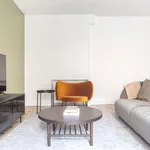 Appartement de 80 m² avec 2 chambre(s) en location à paris