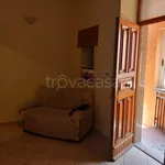 Rent 4 bedroom apartment of 60 m² in Cirò