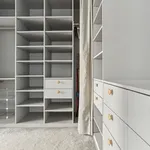 Appartement de 135 m² avec 3 chambre(s) en location à Paris