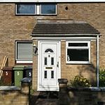 Rent 3 bedroom flat in East Midlands